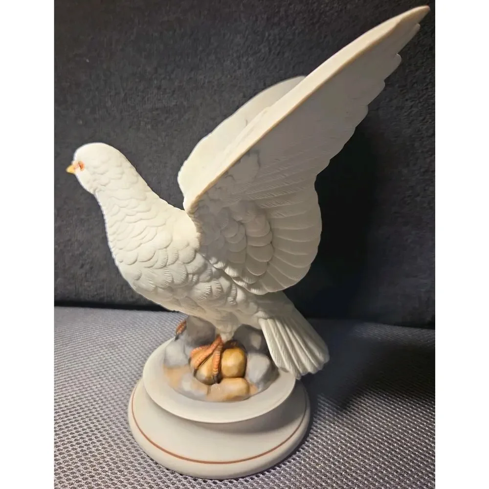 Andrea by Sadek porcelain white dove figurine 8.5 In